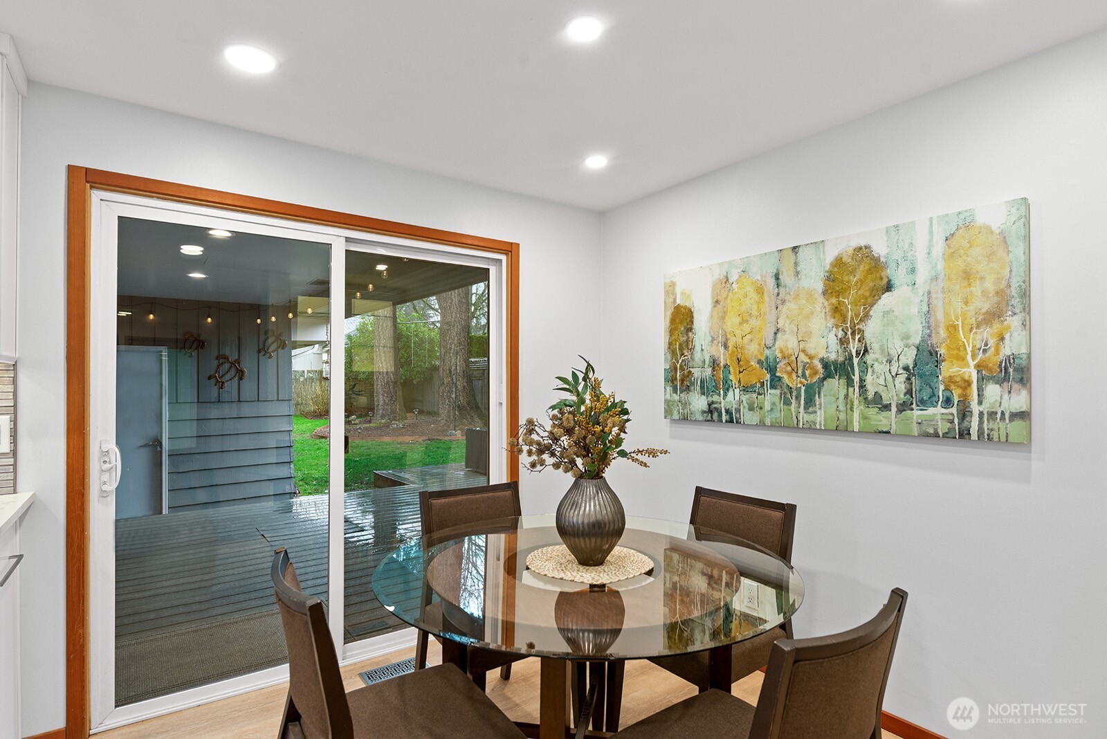 4902 Northeast 7th Place Renton, WA 98059 - Photo 11 of 27