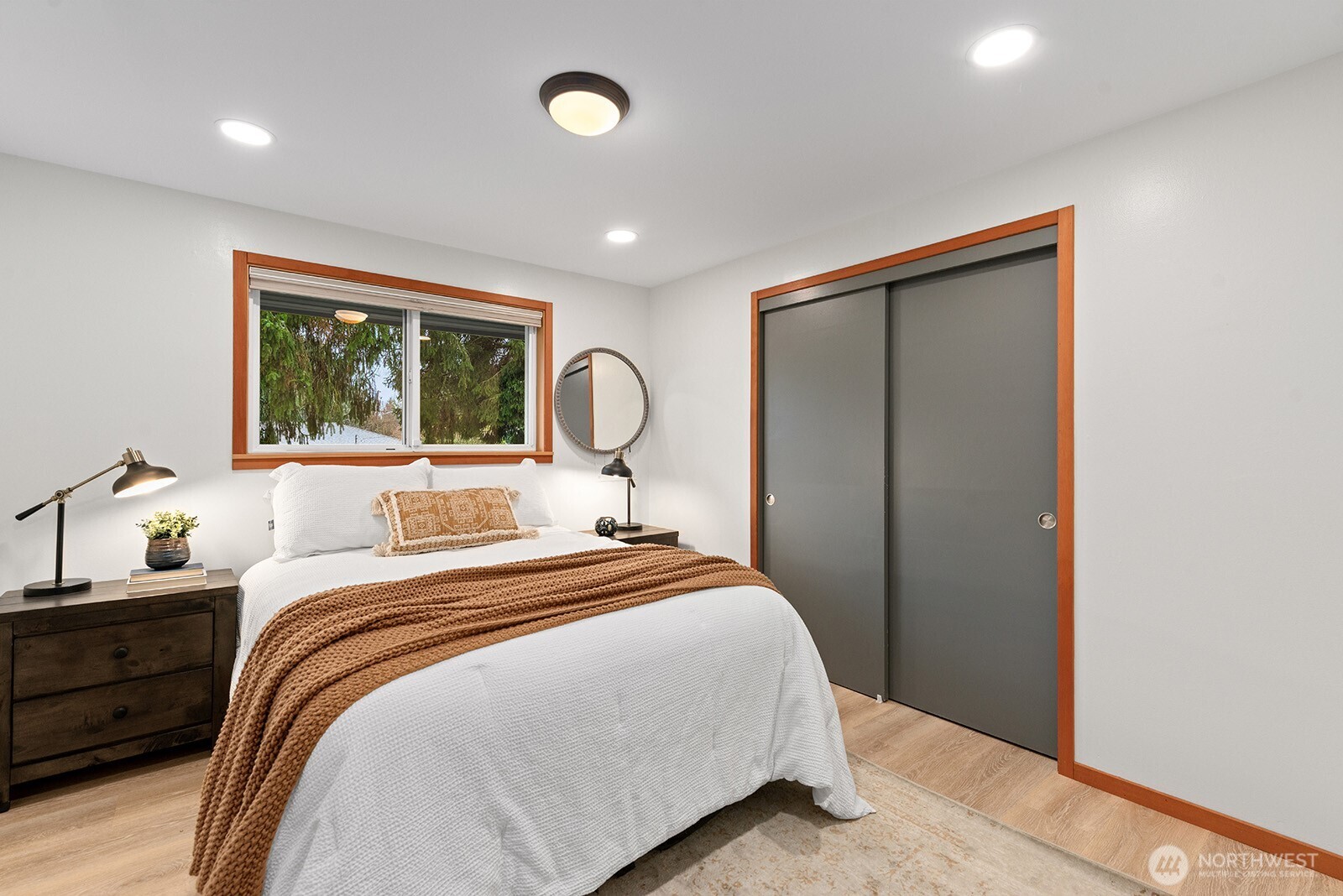 4902 Northeast 7th Place Renton, WA 98059 - Photo 16 of 27