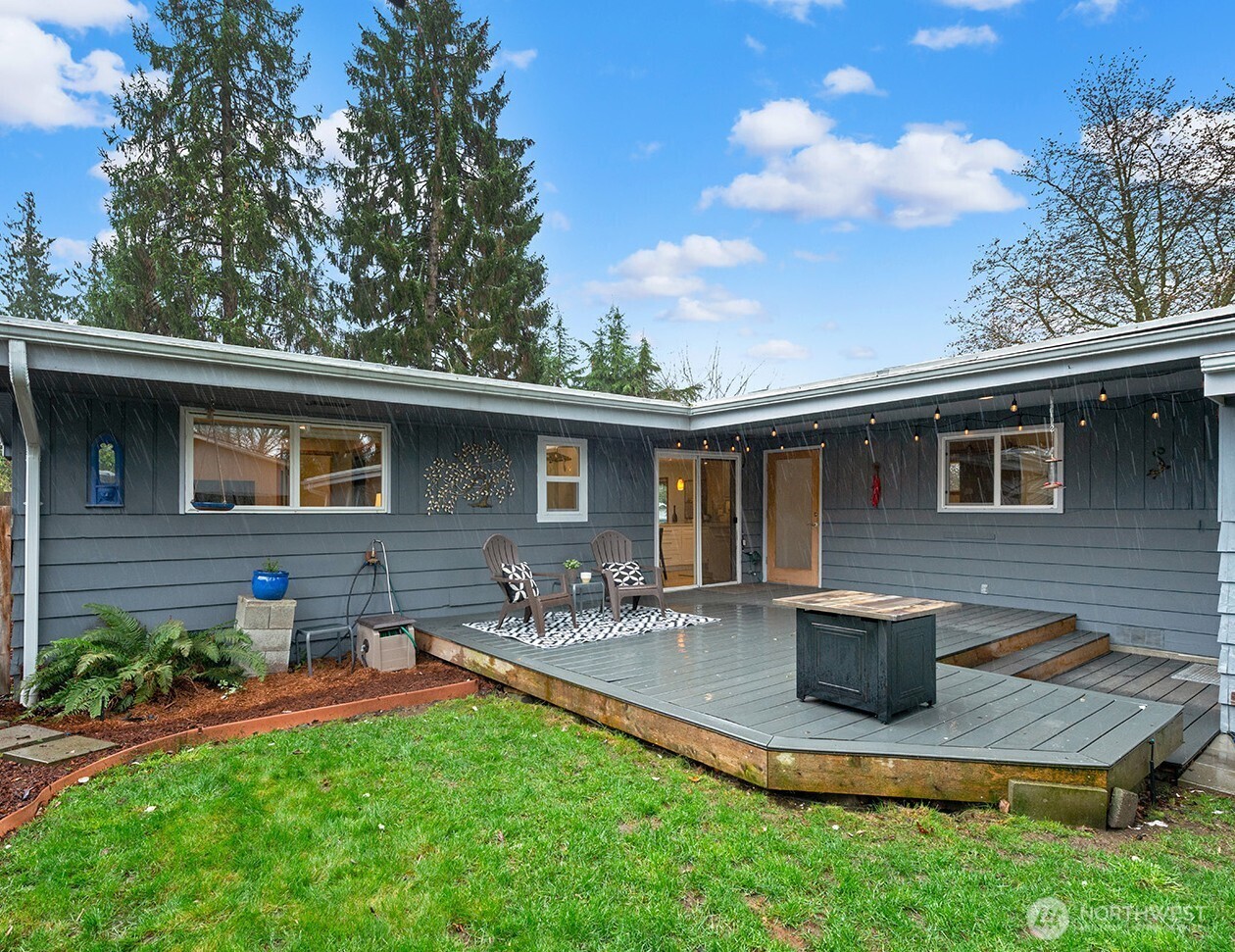 4902 Northeast 7th Place Renton, WA 98059 - Photo 21 of 27