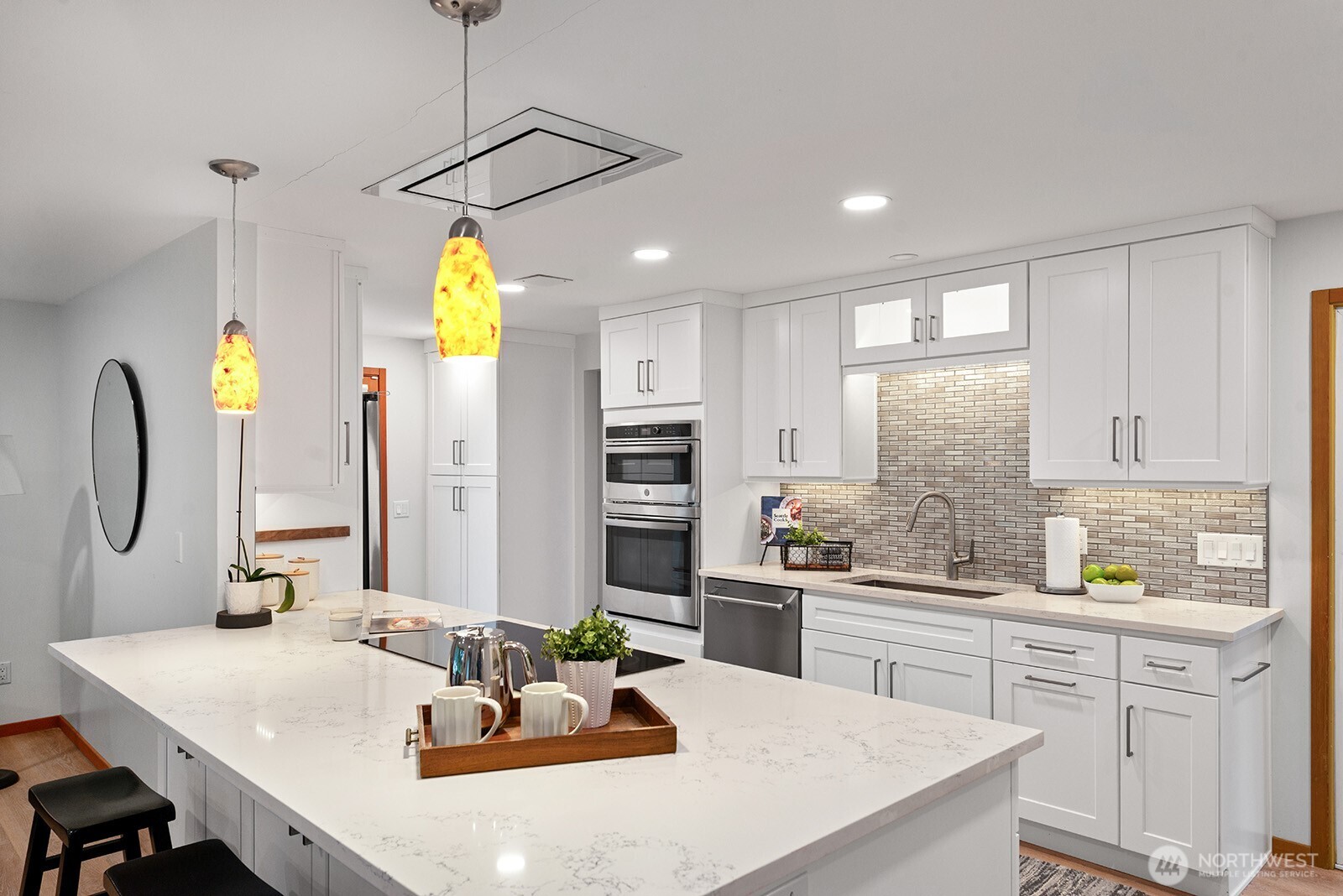 4902 Northeast 7th Place Renton, WA 98059 - Photo 7 of 27