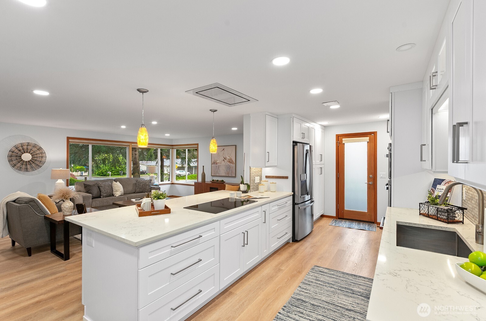 4902 Northeast 7th Place Renton, WA 98059 - Photo 9 of 27