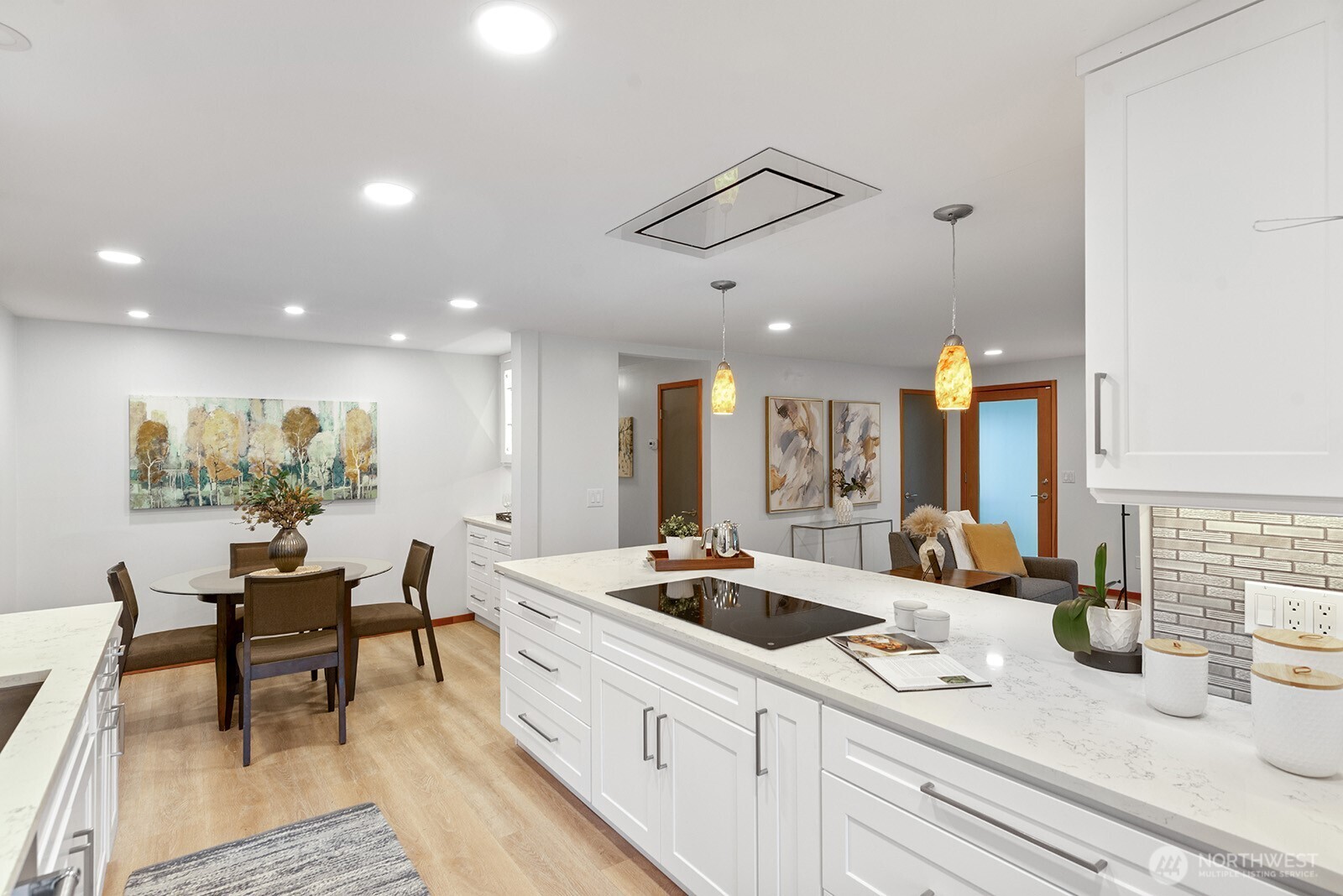 4902 Northeast 7th Place Renton, WA 98059 - Photo 10 of 27