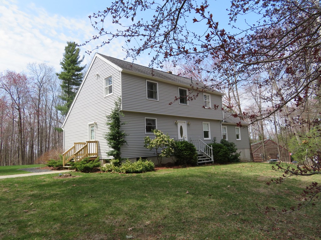 442 South Gulf Road Belchertown, MA 01007 - Photo 1 of 29 Gallery Image 1