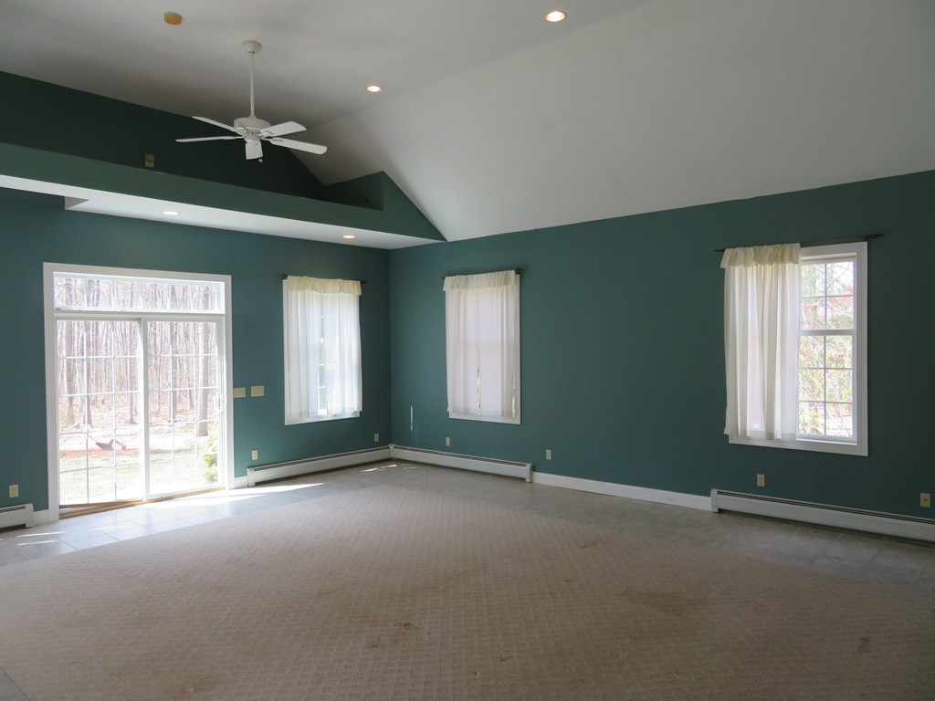 442 South Gulf Road Belchertown, MA 01007 - Photo 14 of 29 Gallery Image 14