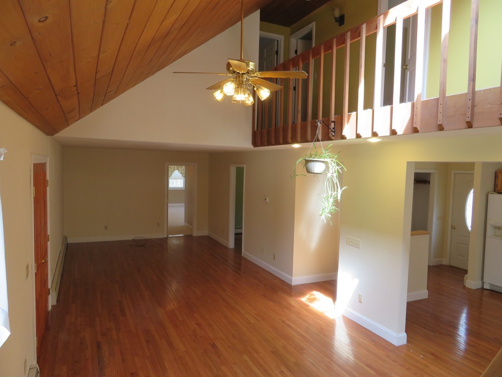 442 South Gulf Road Belchertown, MA 01007 - Photo 8 of 29 Gallery Image 8