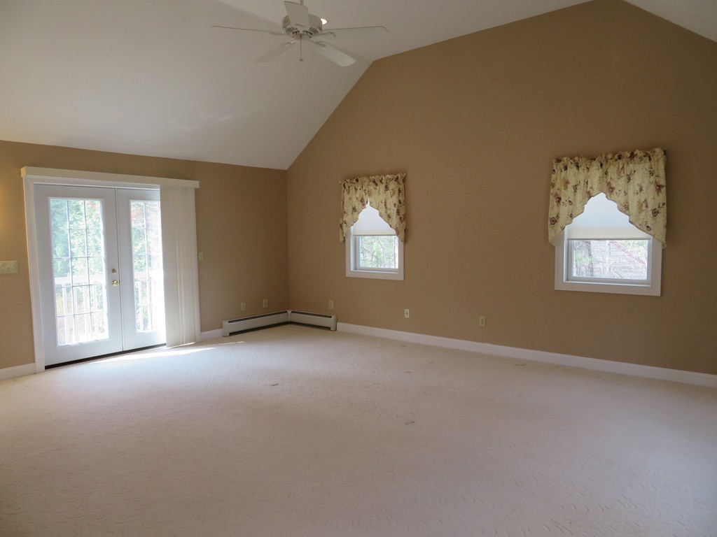 442 South Gulf Road Belchertown, MA 01007 - Photo 10 of 29 Gallery Image 10