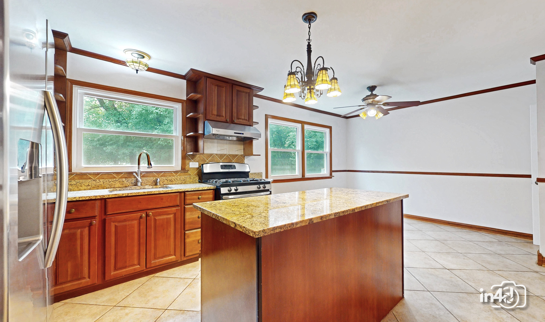 2745 Covert Road Glenview, IL 60025 - Photo 9 of 50