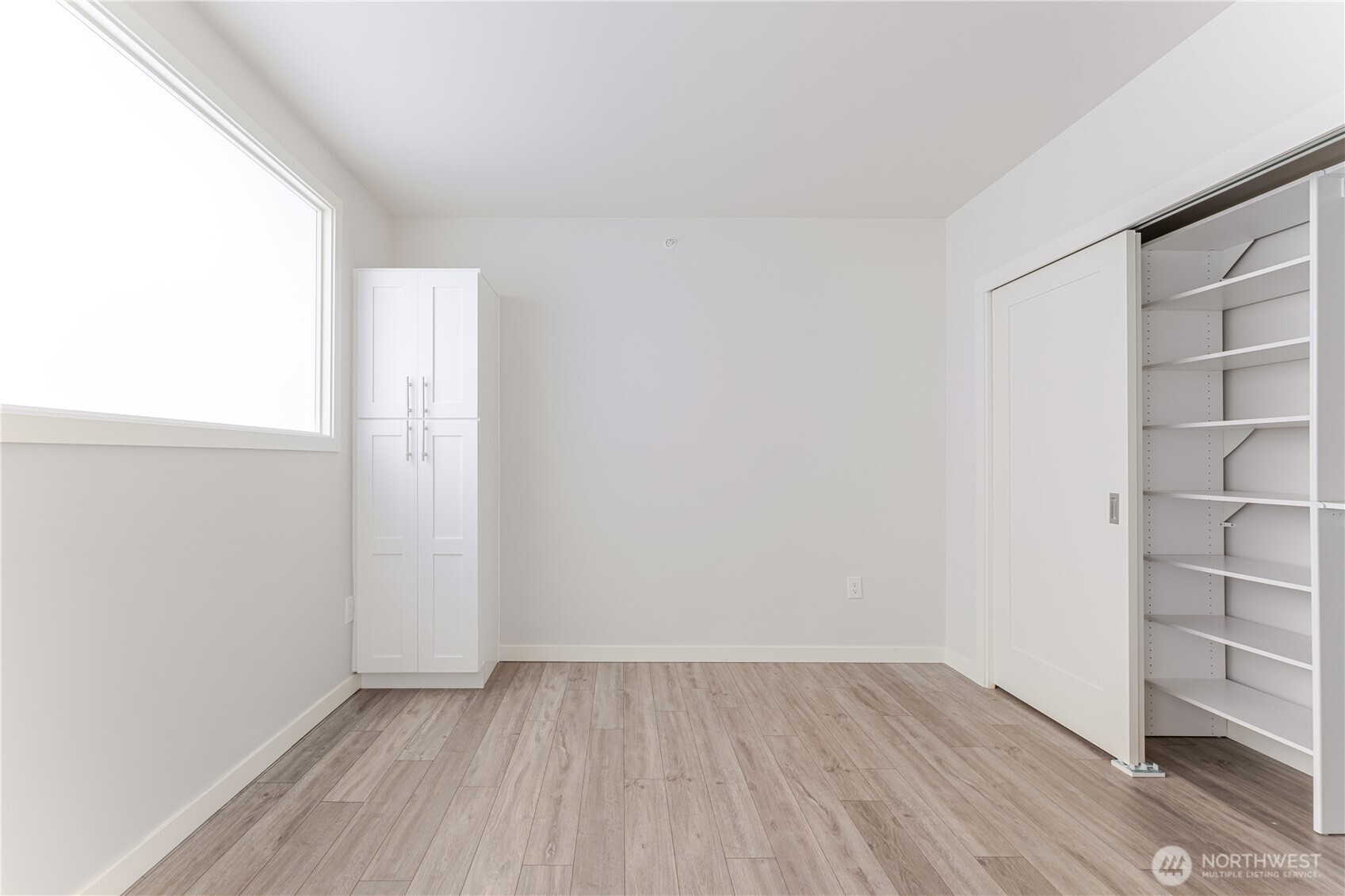 76 Cedar Street, Unit 303 Seattle, WA 98121 - Photo 13 of 29