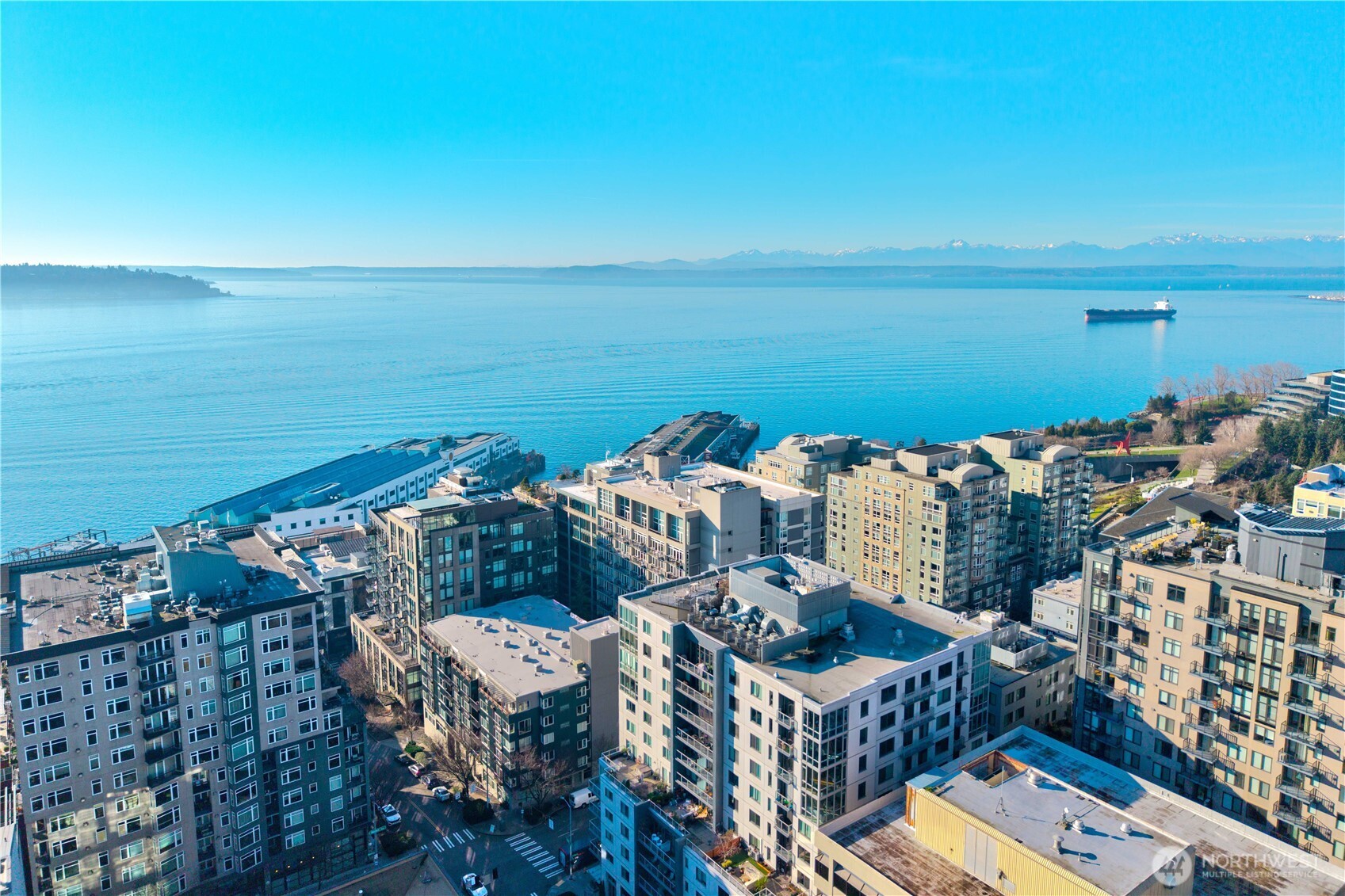 76 Cedar Street, Unit 303 Seattle, WA 98121 - Photo 25 of 29