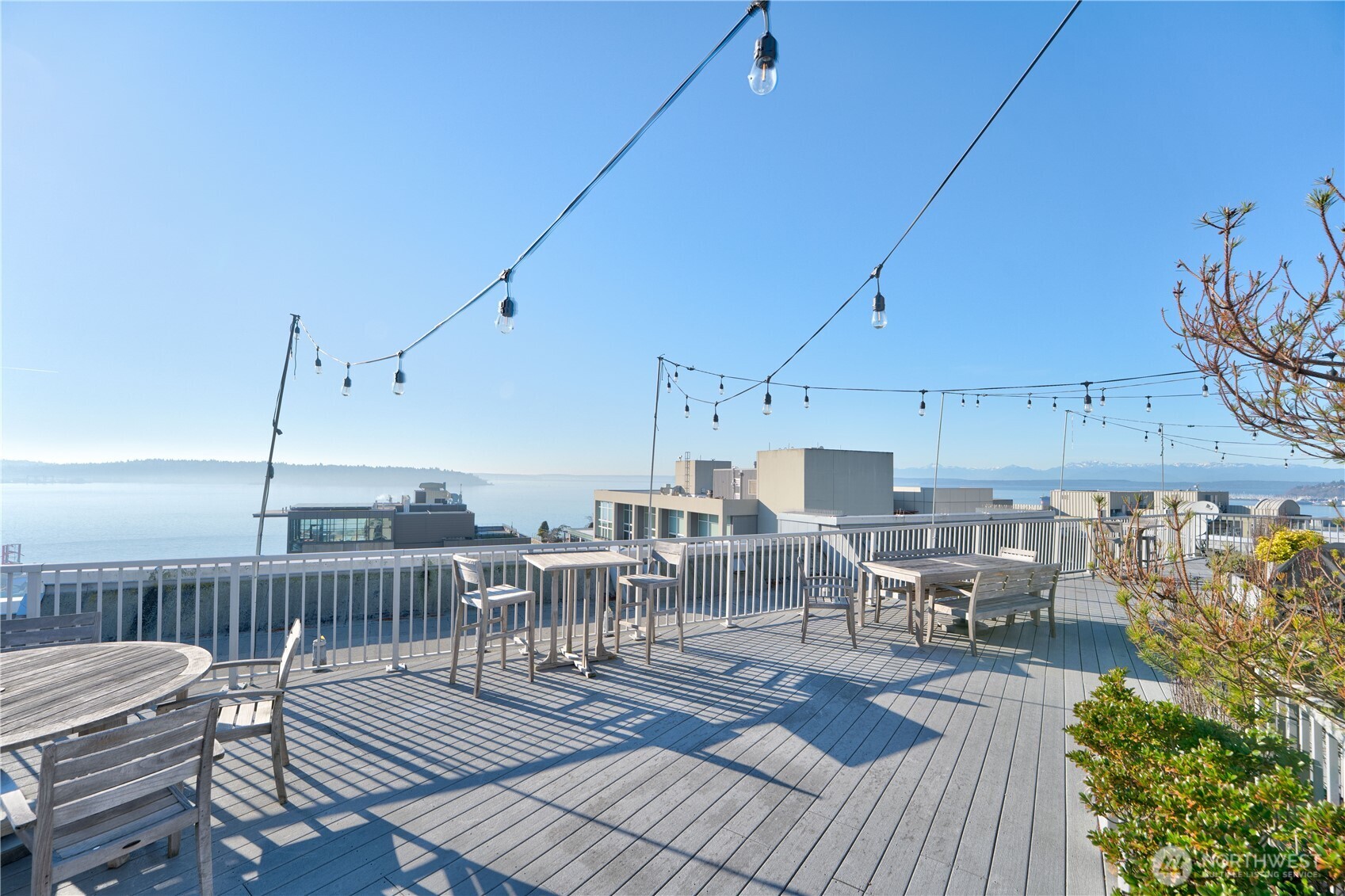 76 Cedar Street, Unit 303 Seattle, WA 98121 - Photo 26 of 29