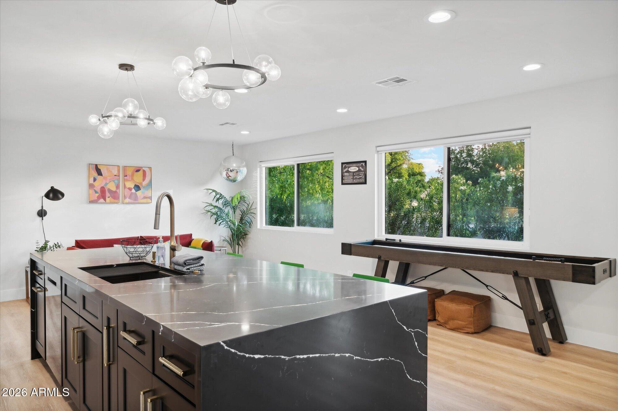 3802 East Piccadilly Road Phoenix, AZ 85018 - Photo 15 of 34