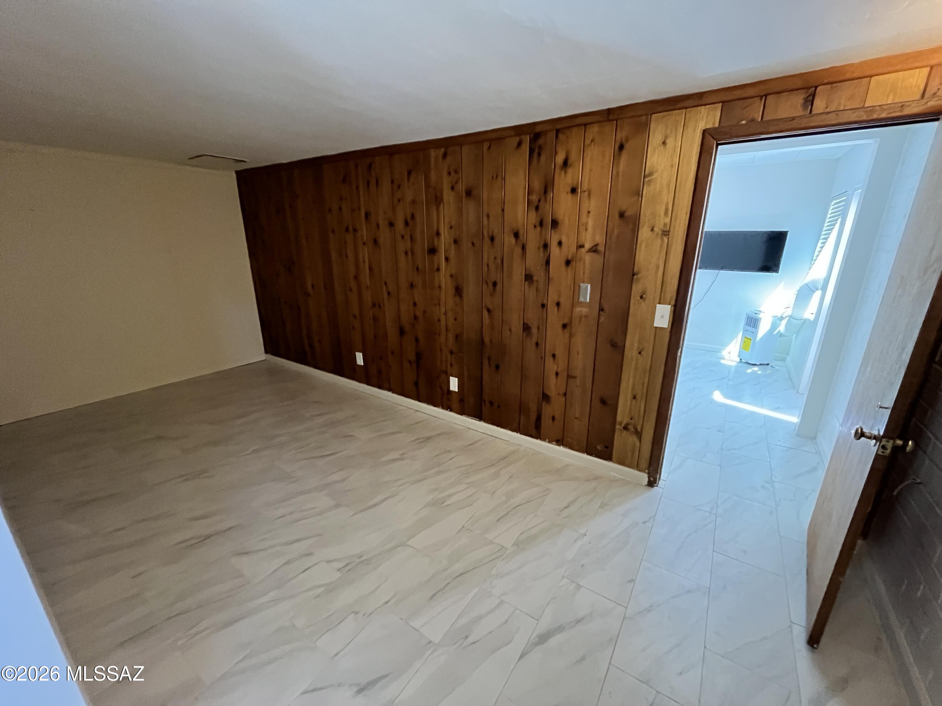 2220 East Grant Road, Unit B Tucson, AZ 85719 - Photo 4 of 11