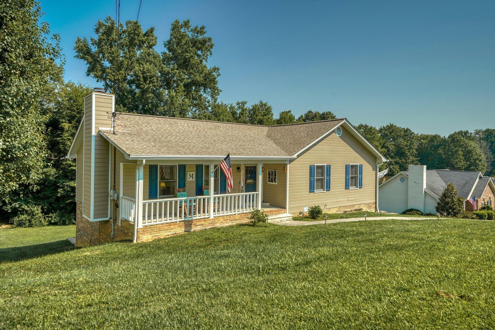 3145 Winesap Road Kingsport, TN 37663 - Photo 3 of 50 3145WinesapRdKingsportTN-11