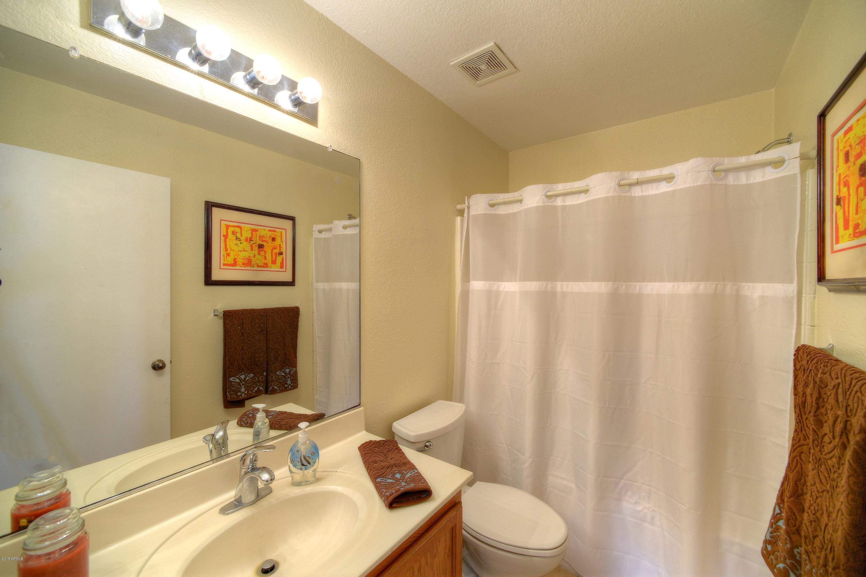 5799 West Freeway Lane Glendale, AZ 85302 - Photo 13 of 15 012_Bathroom