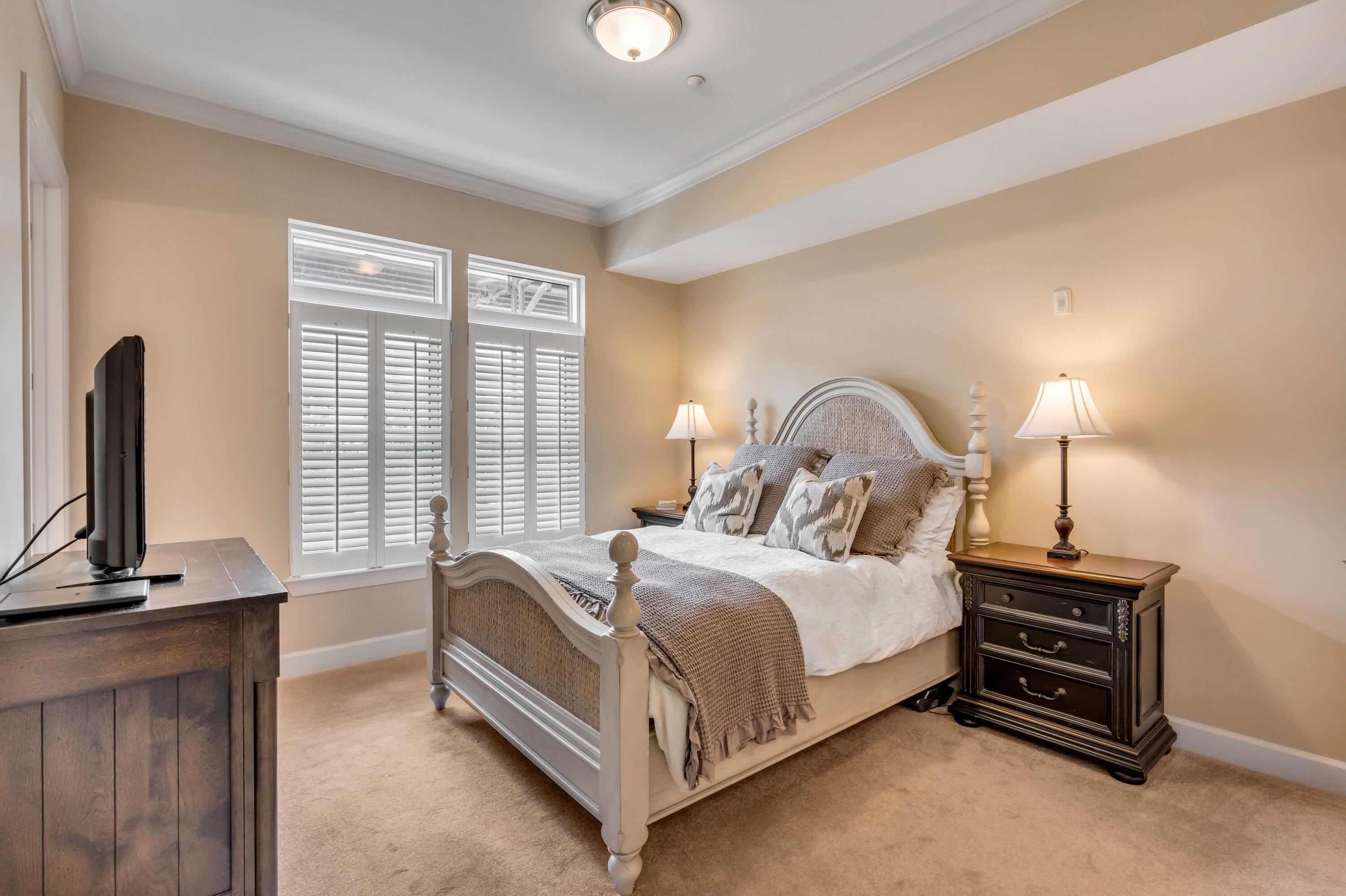 125 Pier View Street, Unit 307 Daniel Island, SC 29492 - Photo 9 of 36 DSC00409