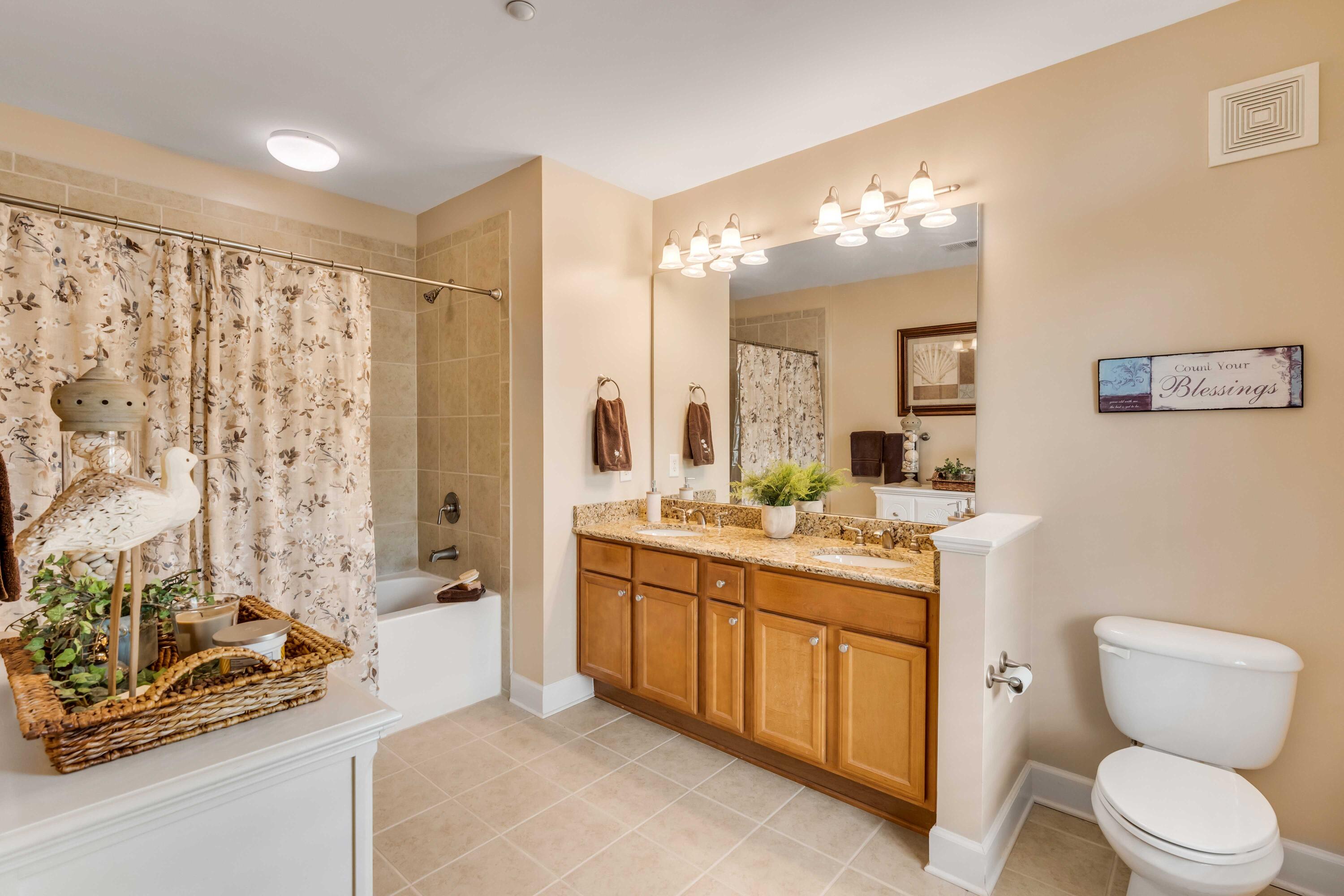 125 Pier View Street, Unit 307 Daniel Island, SC 29492 - Photo 10 of 36 DSC00399