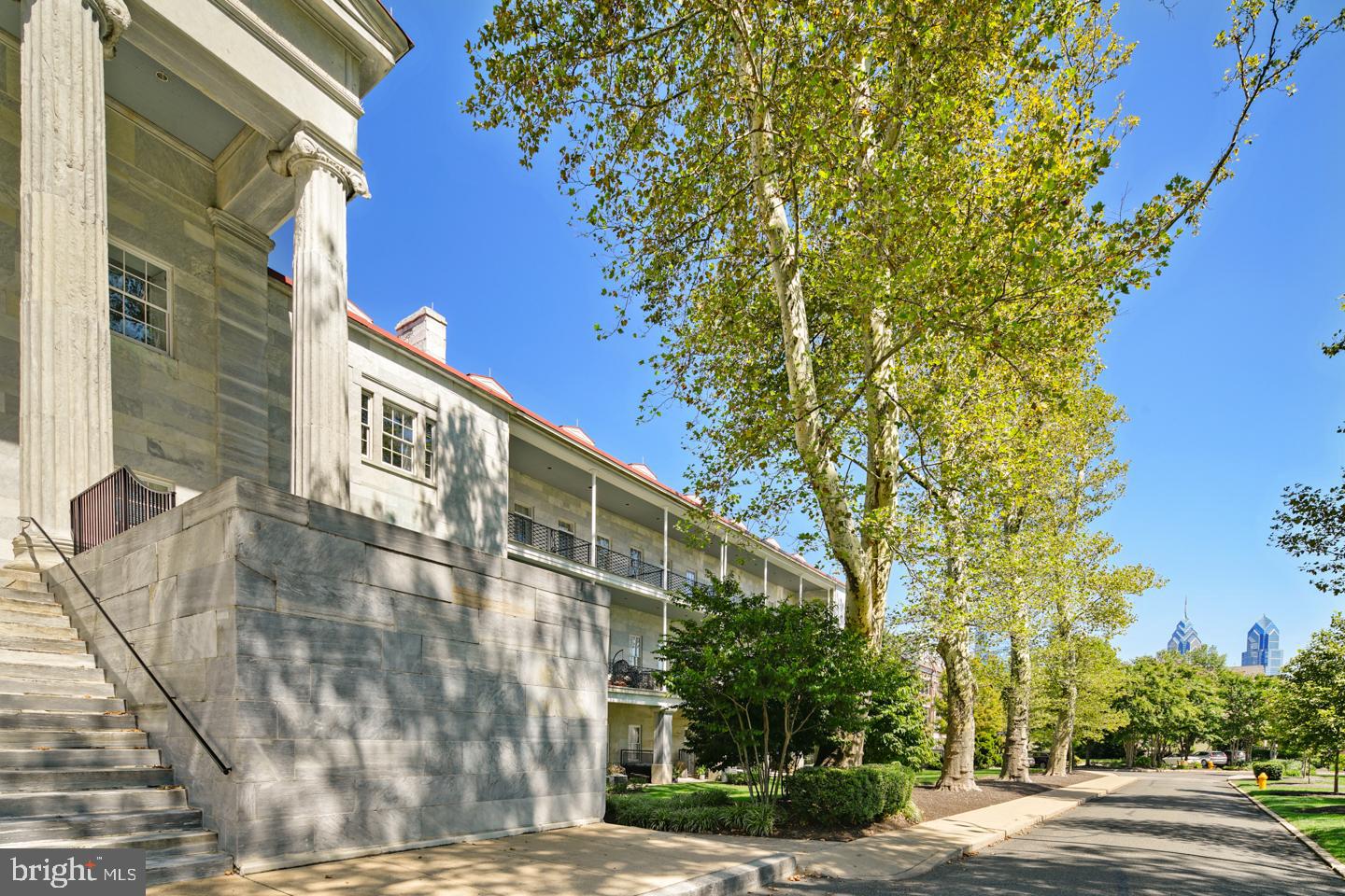 105 Commodore Court Philadelphia, PA 19146 - Photo 26 of 28