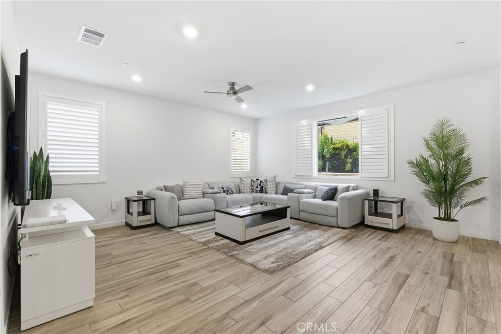 16770 Tea Tree Lane Fontana, CA 92336 - Photo 16 of 59