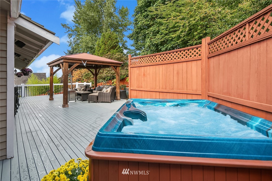 2526 Mill Avenue South Renton, WA 98055 - Photo 28 of 33 a view of backyard with dishwasher and outdoor seating