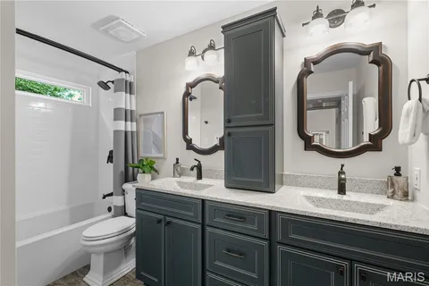 $550,000 | 911 Hemingway Lane, Weldon Spring, MO 63304