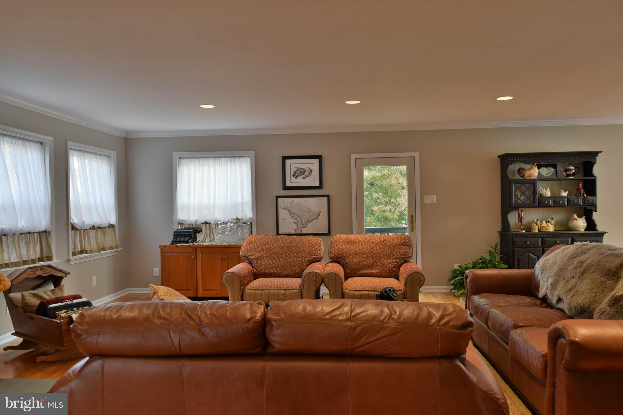 13650 Jacobs Road Mount Airy, MD 21771 - Photo 21 of 70 Upper Floor family room