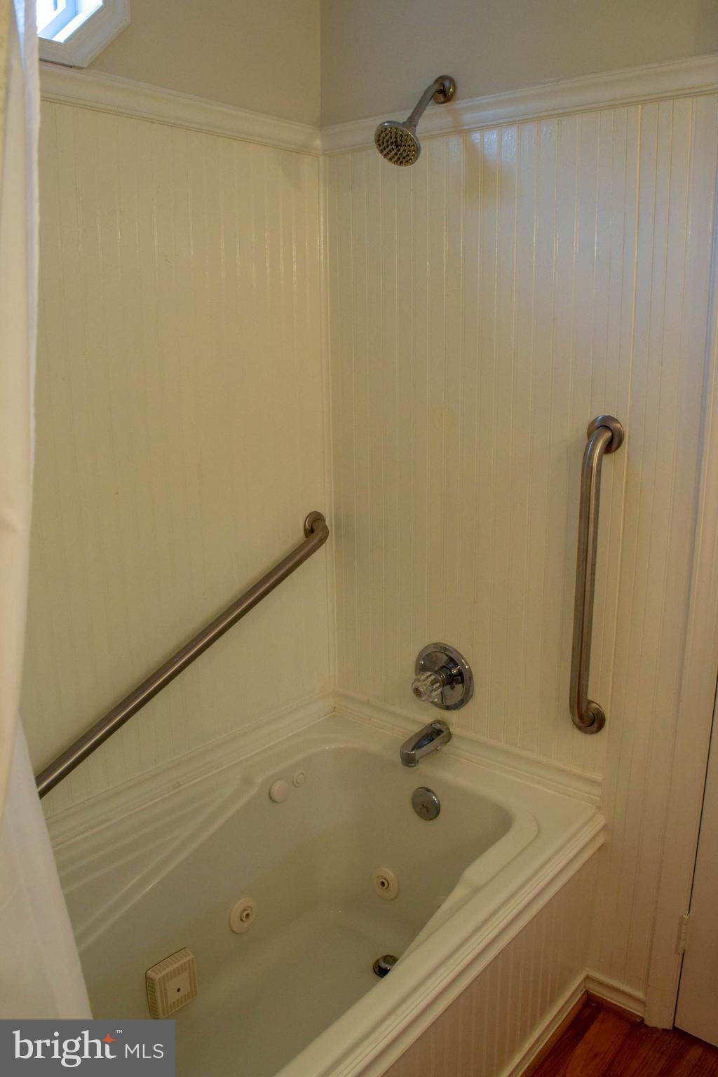 13650 Jacobs Road Mount Airy, MD 21771 - Photo 45 of 70 Guest Bath