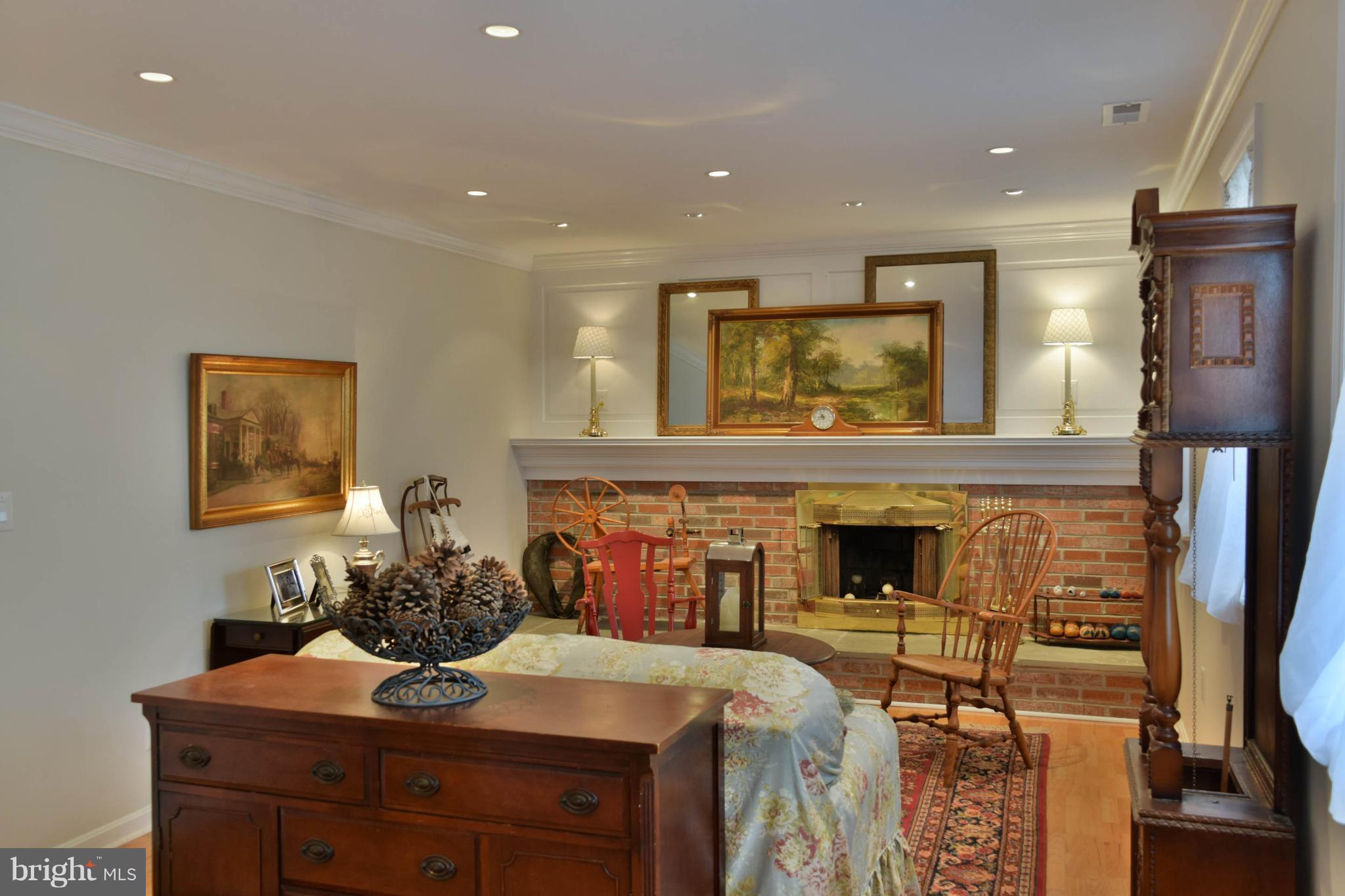 13650 Jacobs Road Mount Airy, MD 21771 - Photo 6 of 70 First Level Family Room