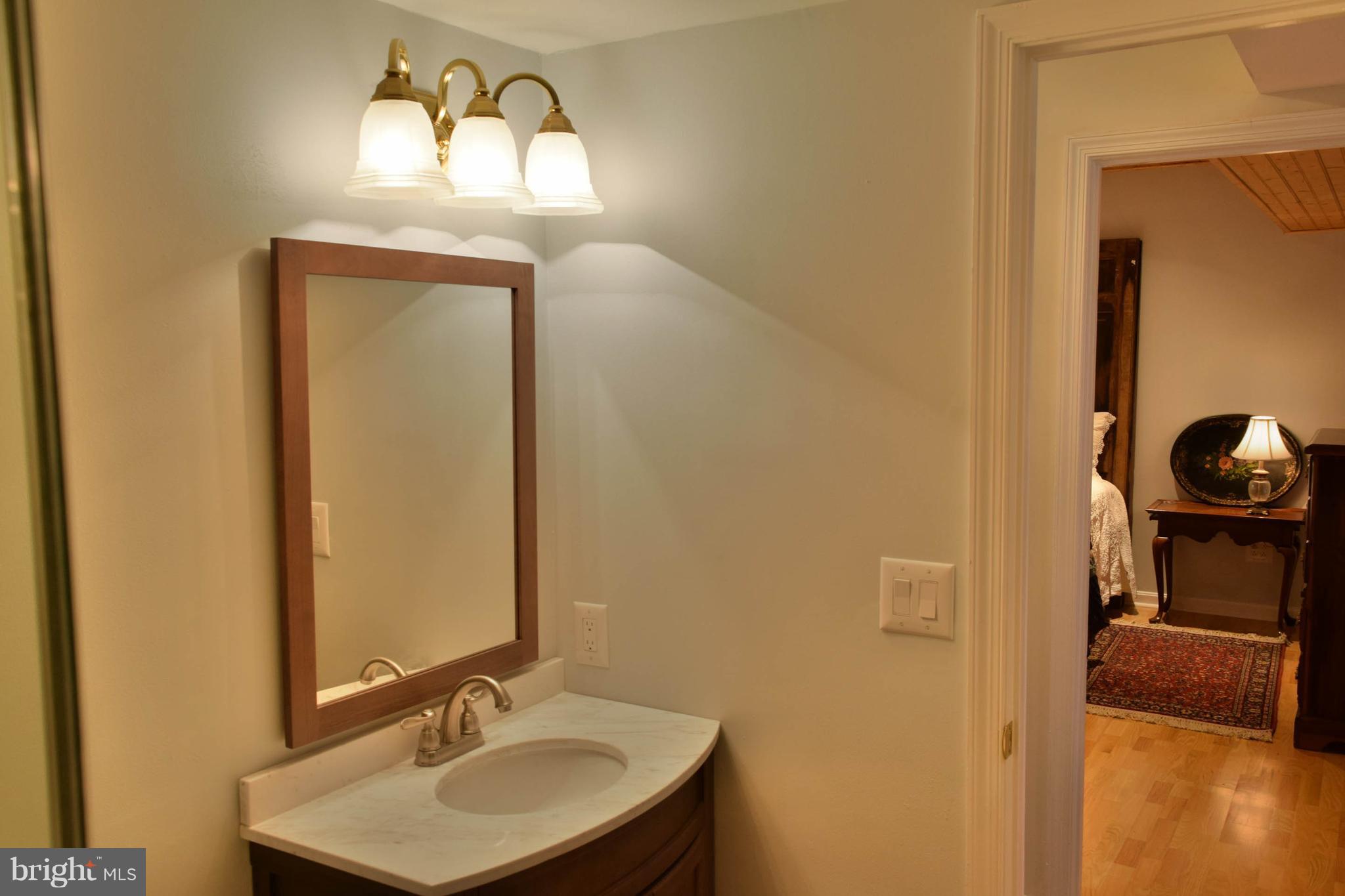 13650 Jacobs Road Mount Airy, MD 21771 - Photo 10 of 70 First Level Hall Bath