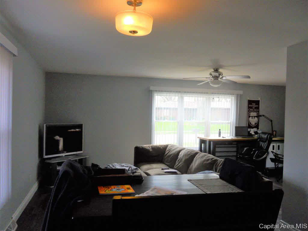 4133 Pickfair Road Springfield, IL 62703 - Photo 6 of 19
