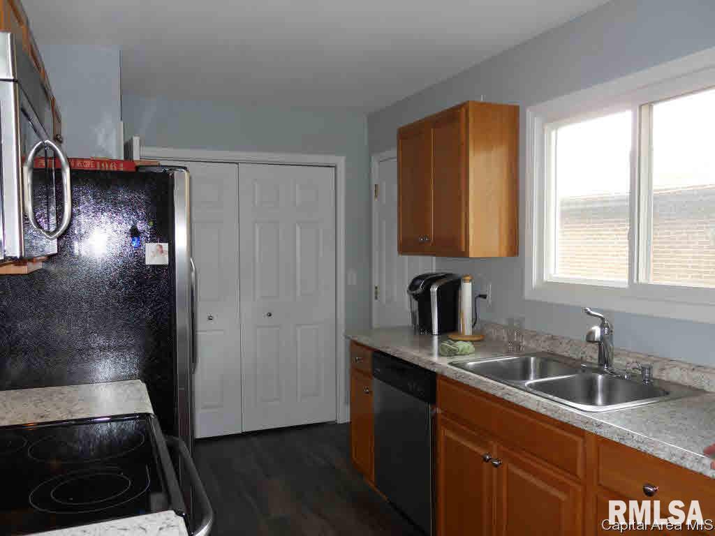 4133 Pickfair Road Springfield, IL 62703 - Photo 9 of 19