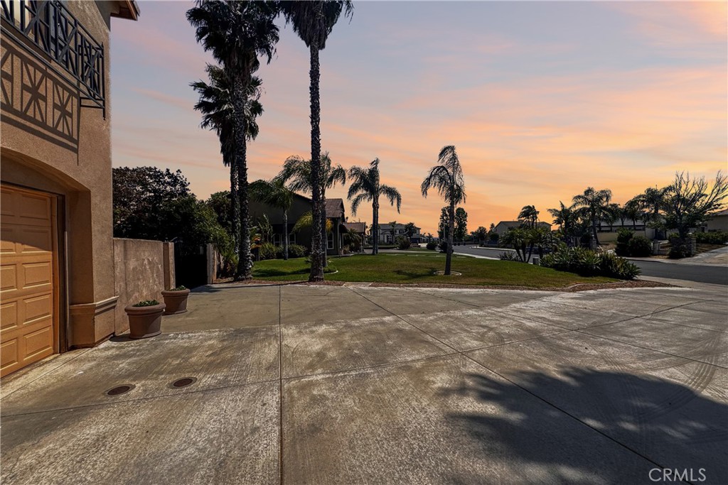 6050 Cannich Road Riverside, CA 92507 - Photo 3 of 44