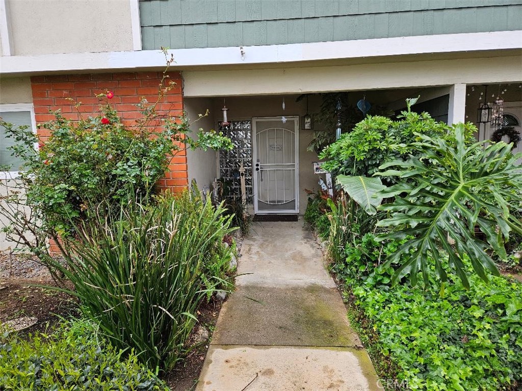 1404 North Tustin Ave Unit I3  