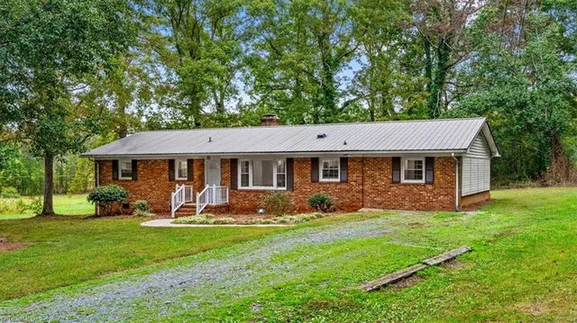 $299,900 | 5979 Highway 220, Asheboro, NC 27205