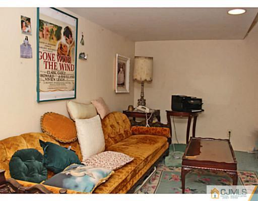 69 Overhill Road East Brunswick, NJ 08816 - Photo 24 of 25 Gallery Image 24