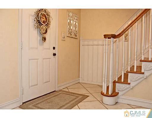 69 Overhill Road East Brunswick, NJ 08816 - Photo 10 of 25 Gallery Image 10