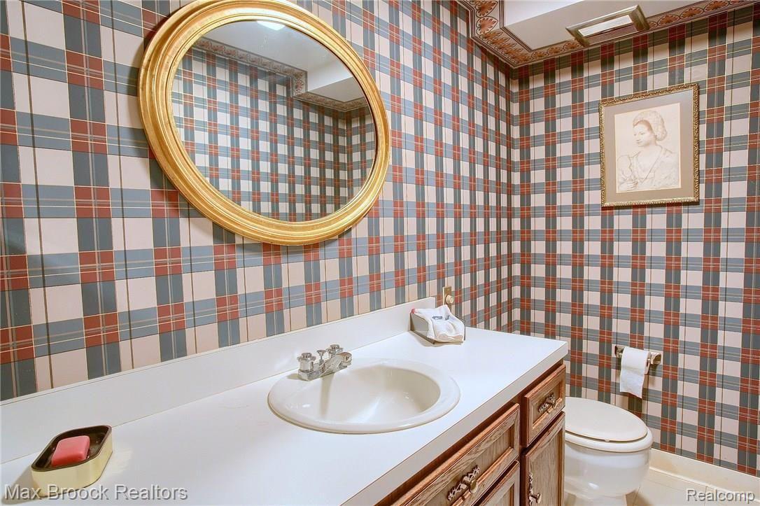 300 Cranbrook Road Bloomfield Hills, MI 48304 - Photo 43 of 51 Lower Level Bathroom