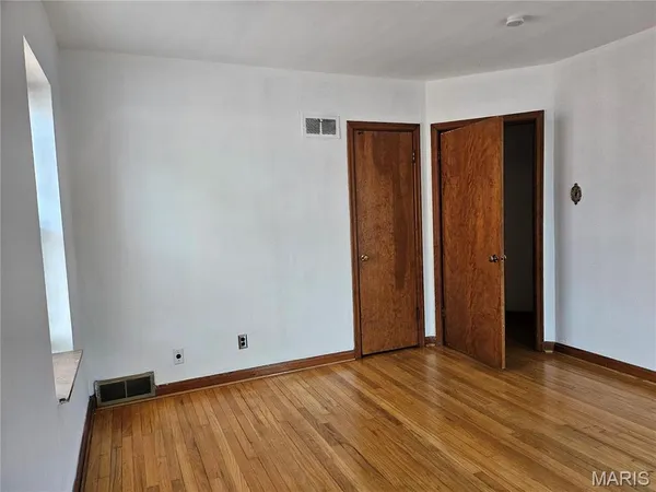 $875 | 5315 Jamieson Avenue, Unit 2N, St. Louis, MO 63109