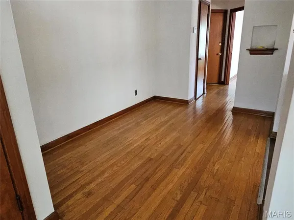 $875 | 5315 Jamieson Avenue, Unit 2N, St. Louis, MO 63109