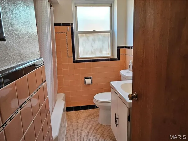 $875 | 5315 Jamieson Avenue, Unit 2N, St. Louis, MO 63109