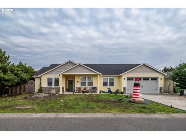 $659,000 | 2953 Spinnaker Drive, Bandon, OR 97411