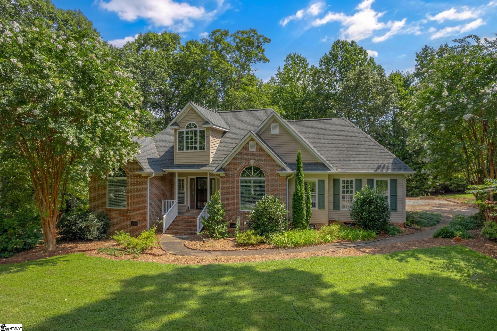 612 Hampton Road Liberty, SC 29657 - Photo 1 of 36