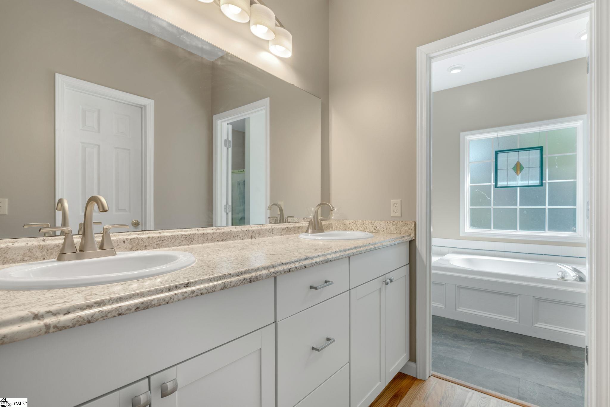 612 Hampton Road Liberty, SC 29657 - Photo 19 of 36