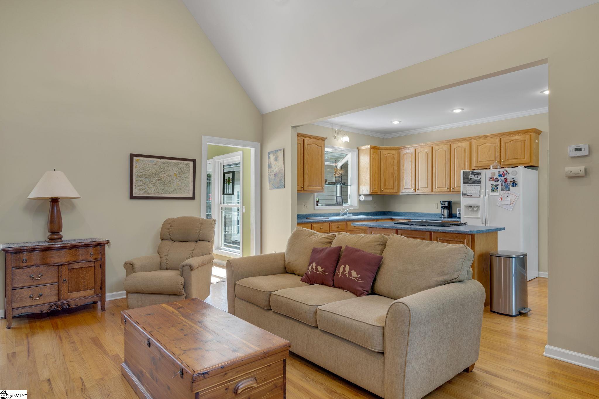 612 Hampton Road Liberty, SC 29657 - Photo 8 of 36