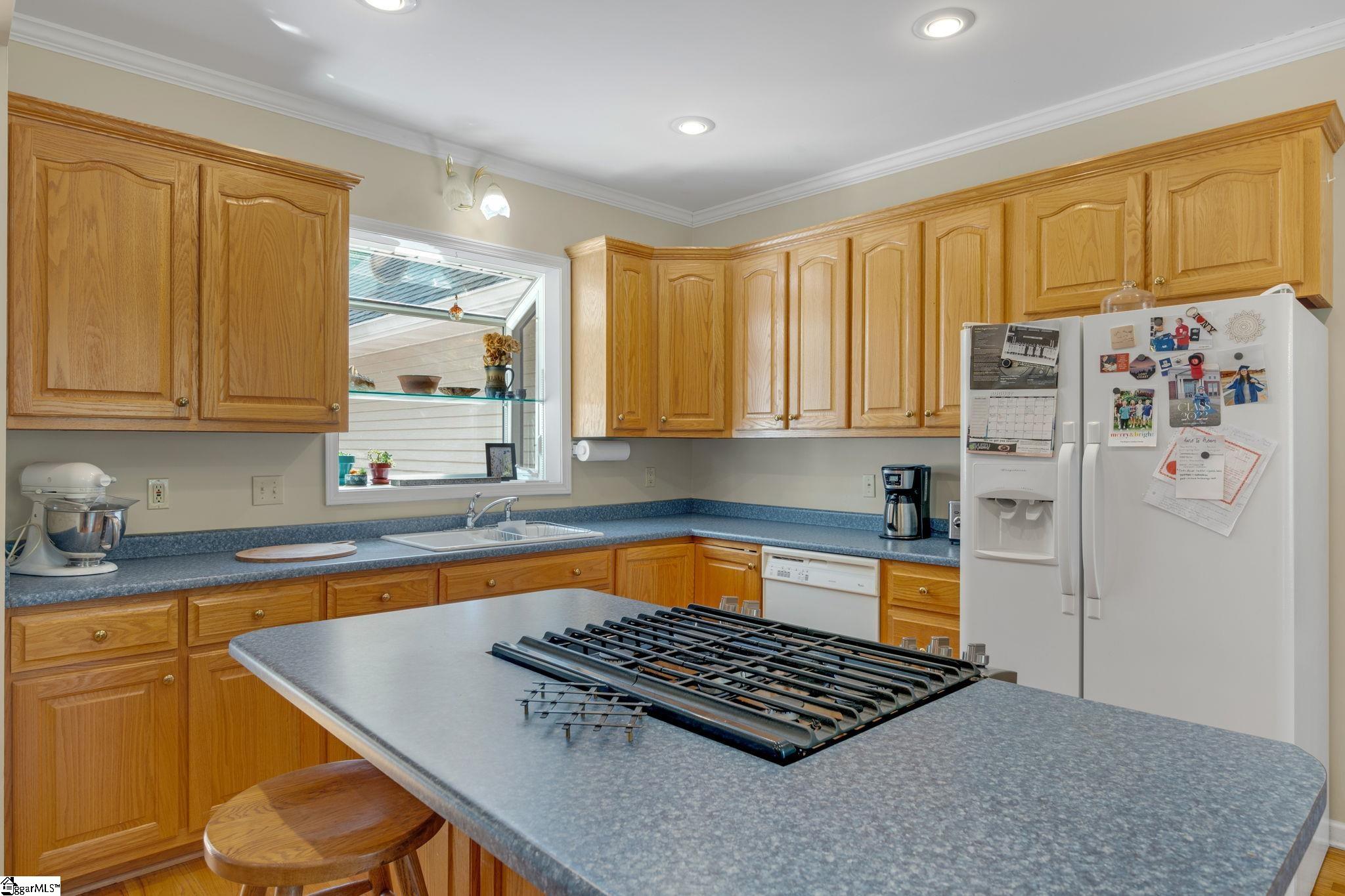 612 Hampton Road Liberty, SC 29657 - Photo 9 of 36