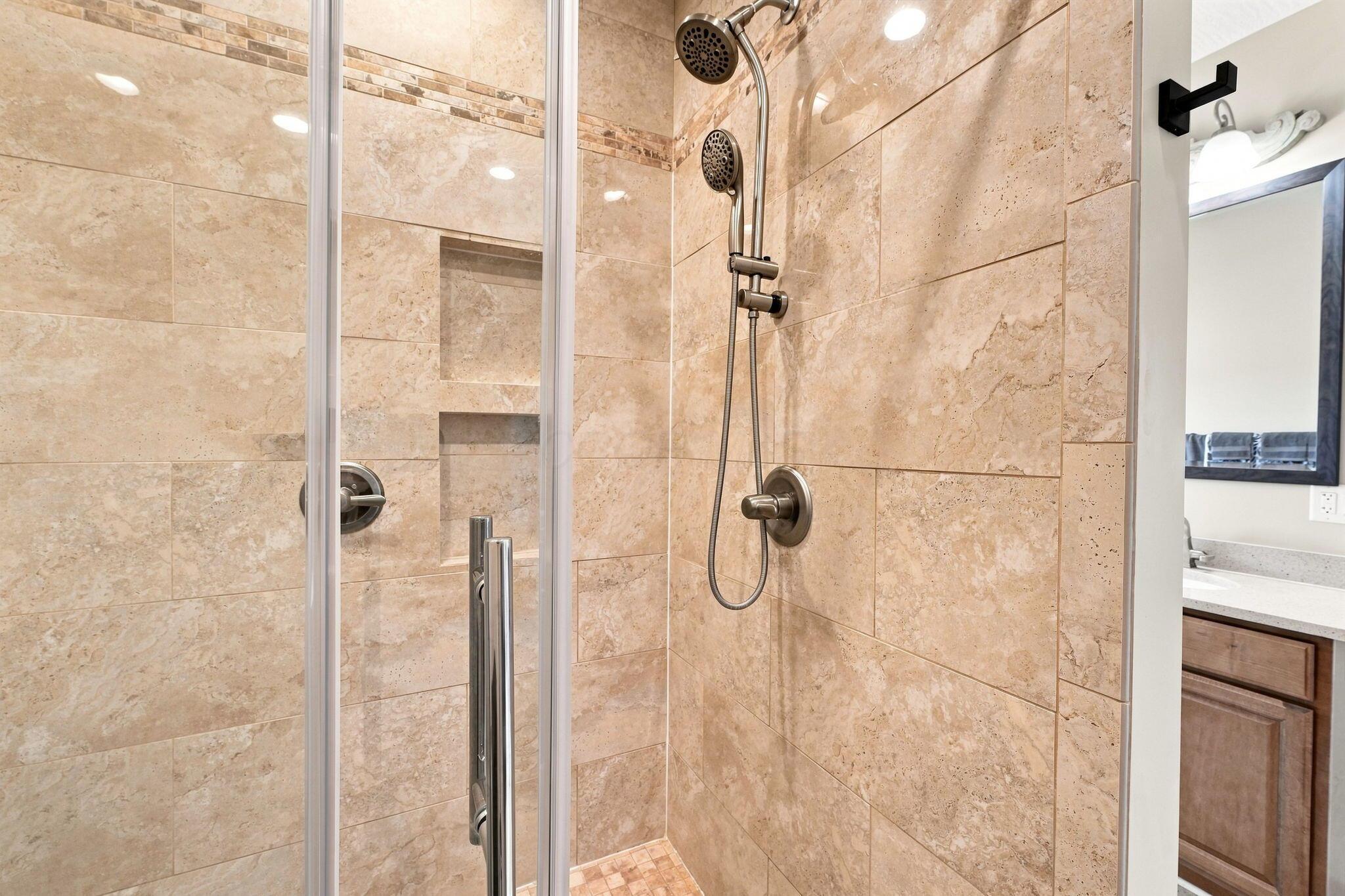 6548 Basil Western Road Northwest Carroll, OH 43112 - Photo 46 of 107 Primary bath with walk in shower