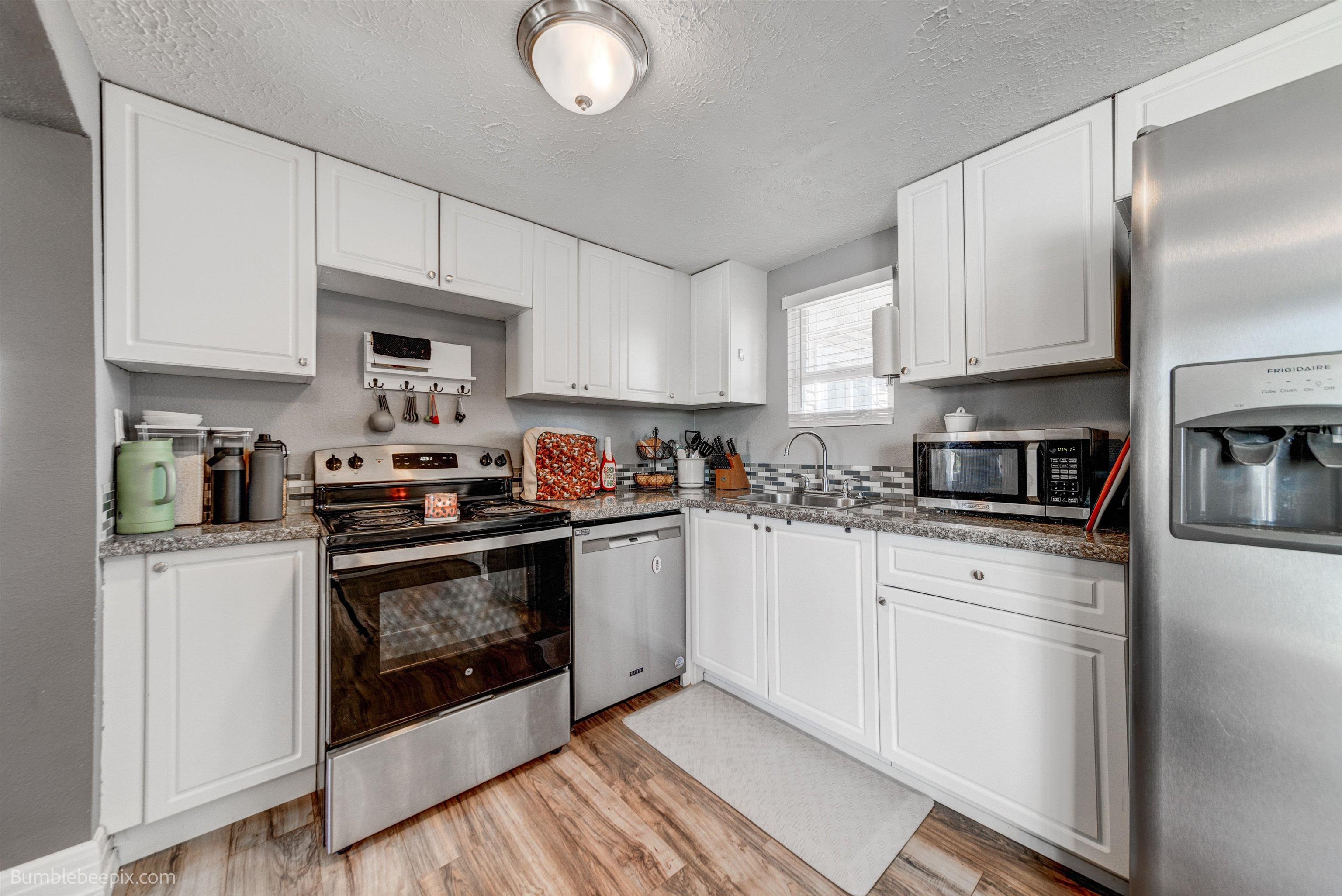 4718 North Magnolia Street Spokane, WA 99207 - Photo 3 of 15