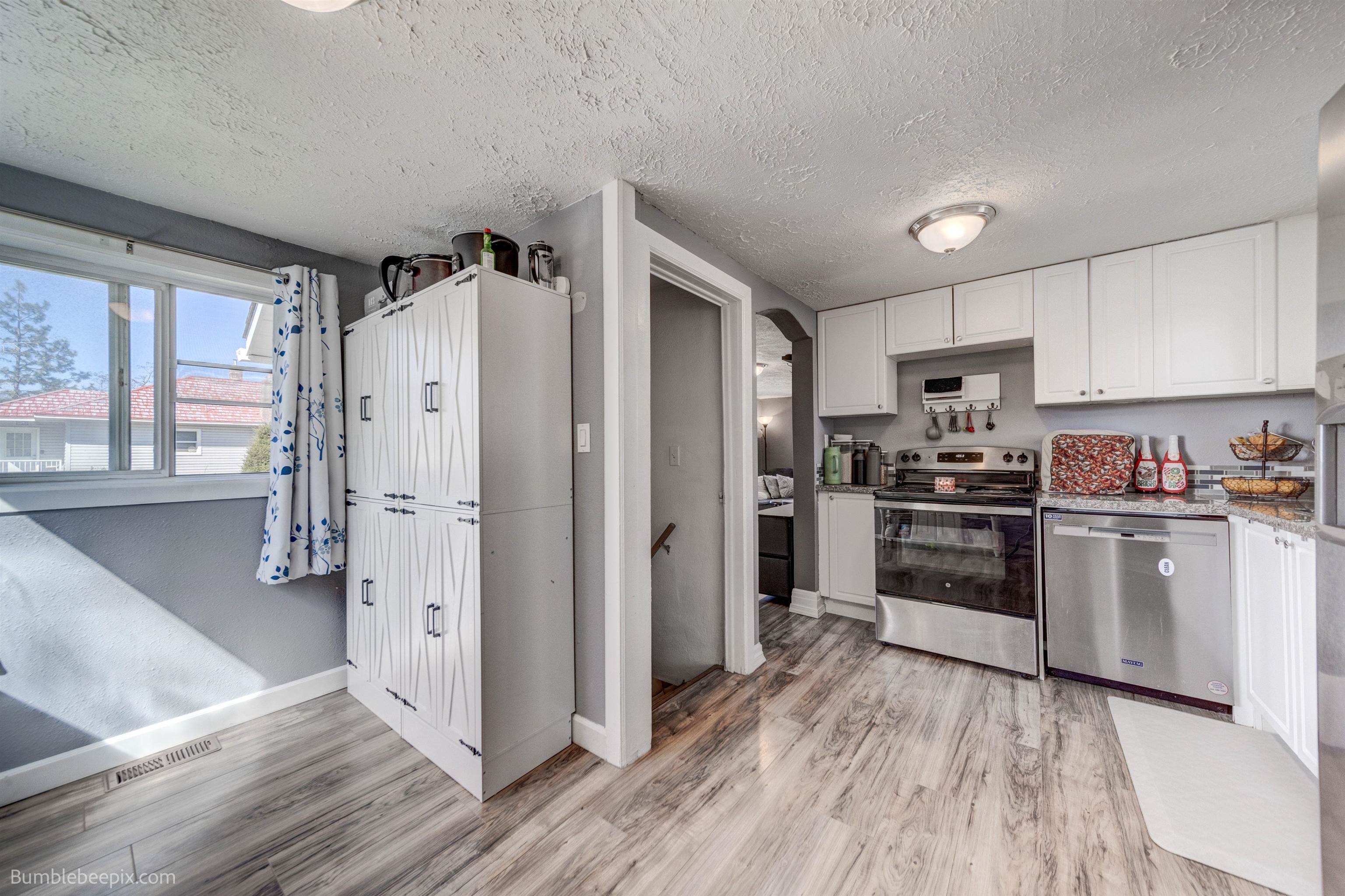 4718 North Magnolia Street Spokane, WA 99207 - Photo 4 of 15