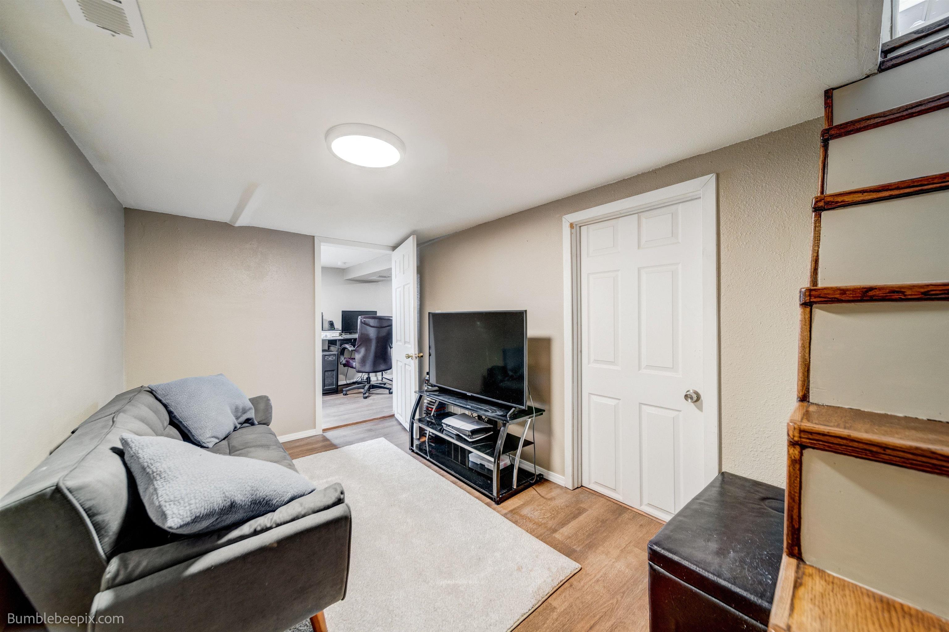 4718 North Magnolia Street Spokane, WA 99207 - Photo 8 of 15