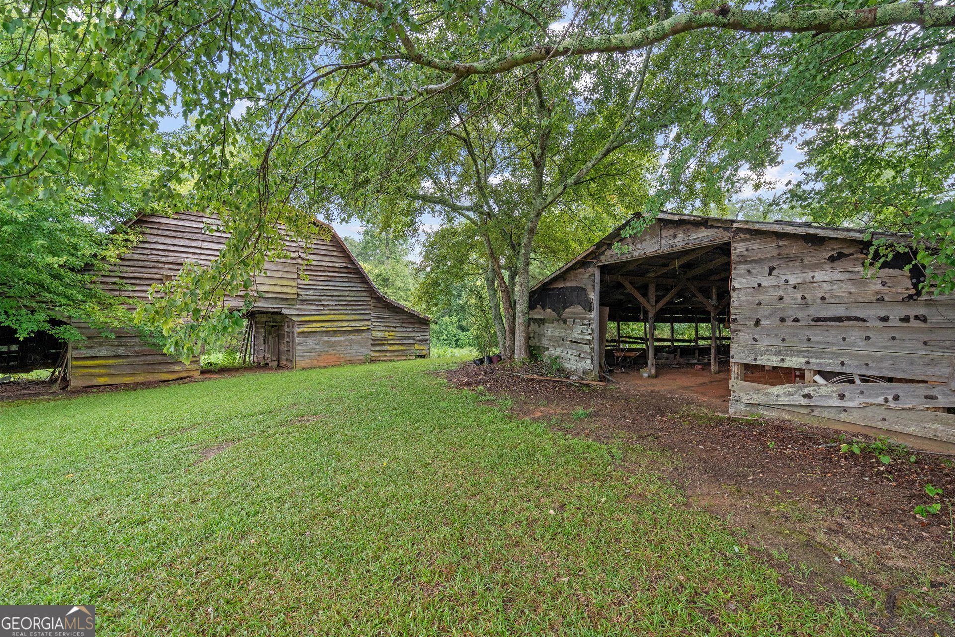 2643 Macedonia Road Franklin, GA 30217 - Photo 30 of 47 a view of a house with backyard and sitting area
