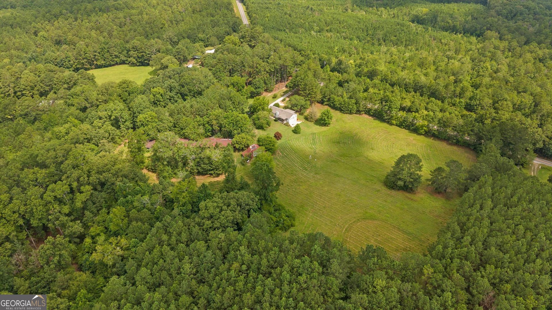 2643 Macedonia Road Franklin, GA 30217 - Photo 46 of 47 a view of outdoor space and garden